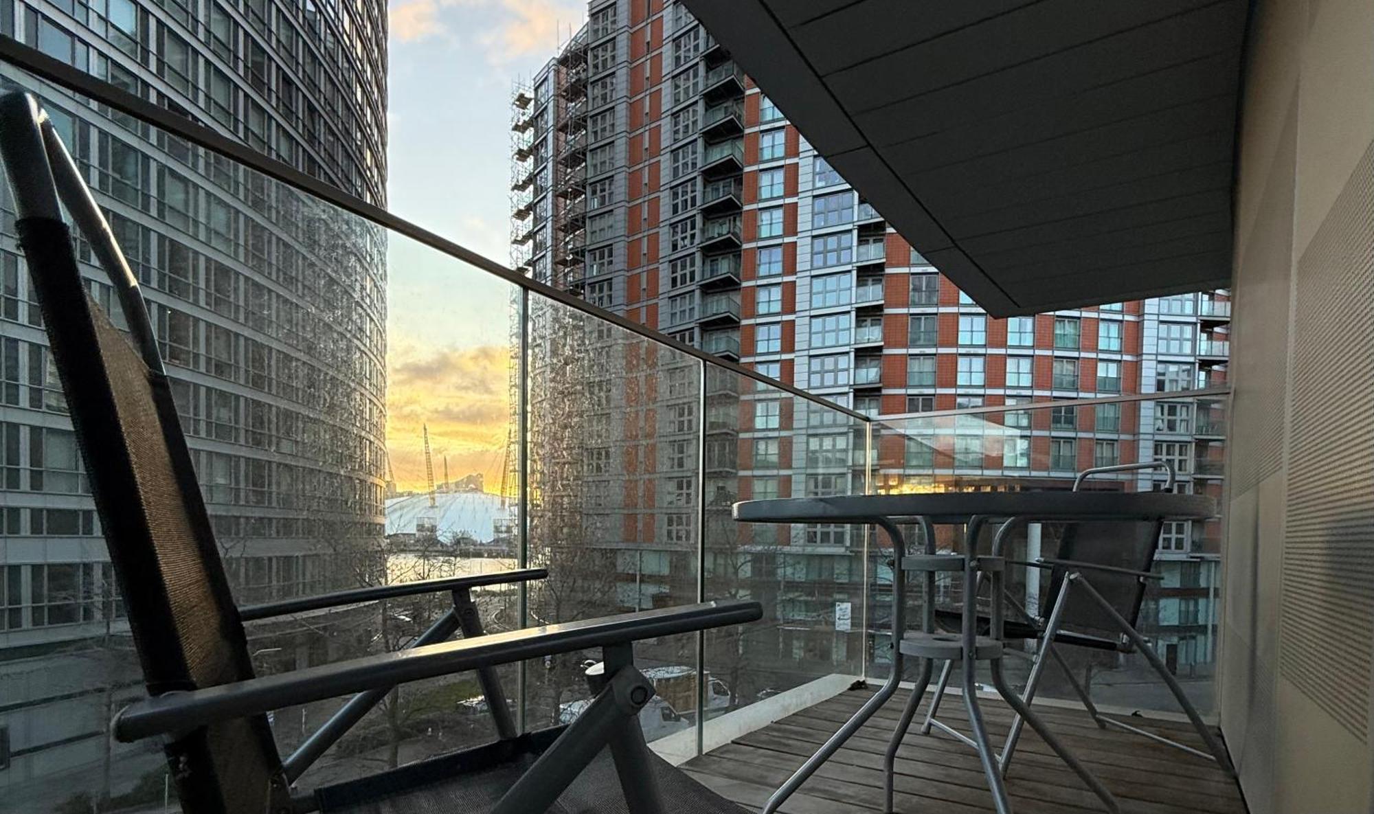Luxury Modern 2 Bed Flat With Balcony And City View - Canary Wharf City Center Londýn Exteriér fotografie