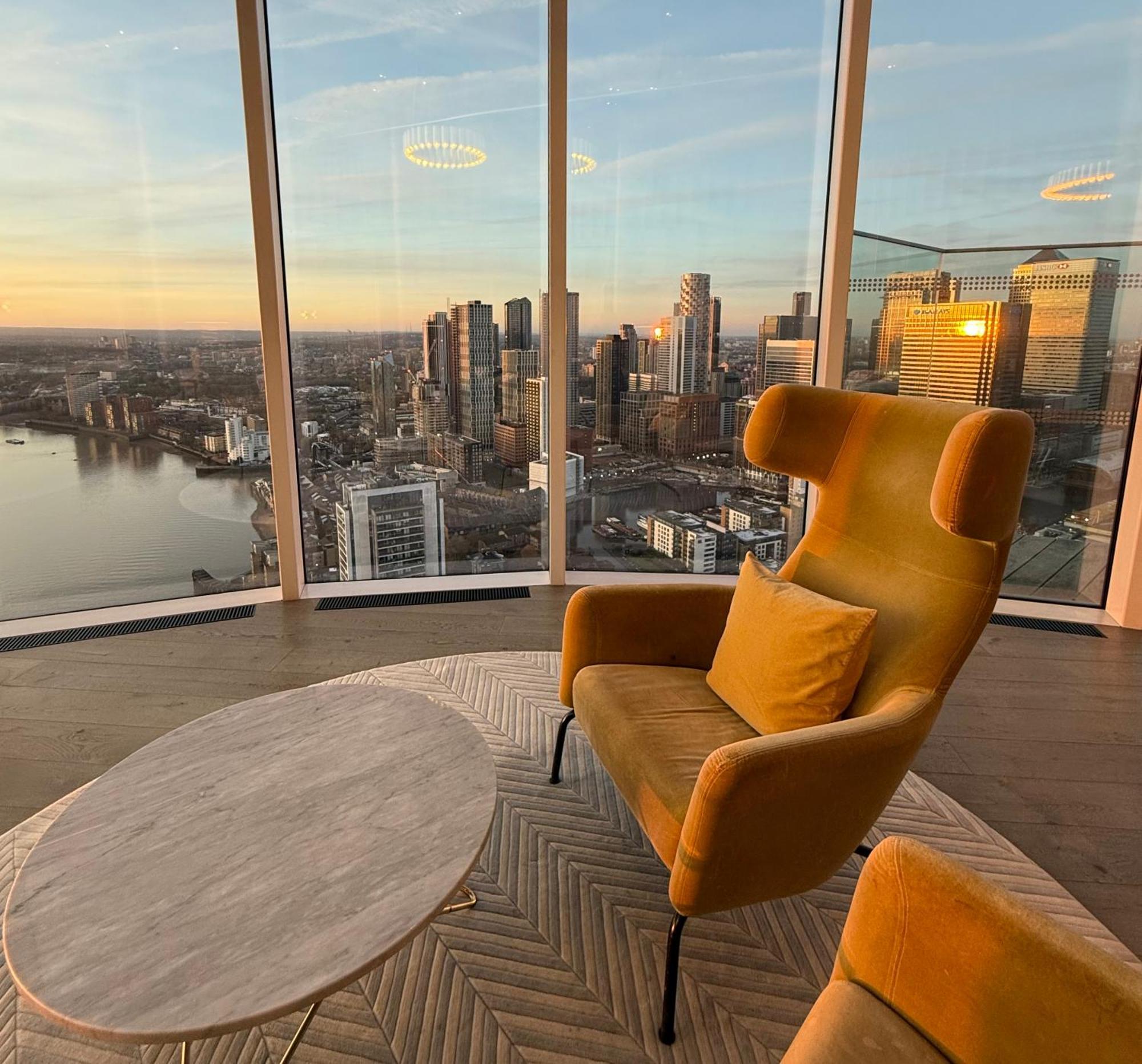 Luxury Modern 2 Bed Flat With Balcony And City View - Canary Wharf City Center Londýn Exteriér fotografie